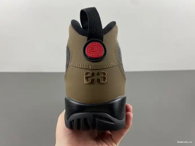 One Kick HV4794-030 Jordan 9 Olive Air 0627